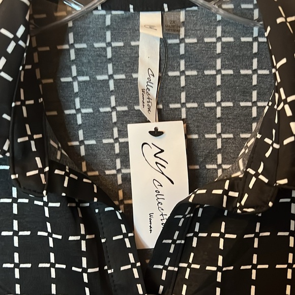 NY Collection Tunic - Picture 2 of 6